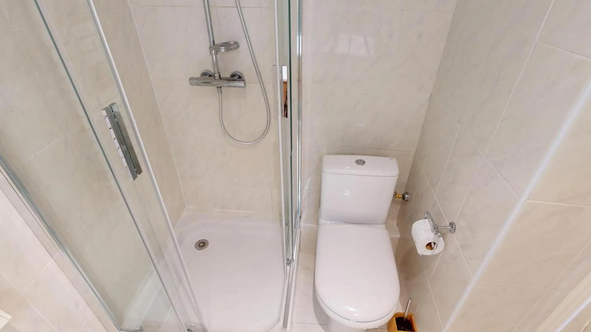 Studio Renove Avec Balcon Et Garage En Plein Coeur De Menton - Fr-1-196-375 0*,  צרפת